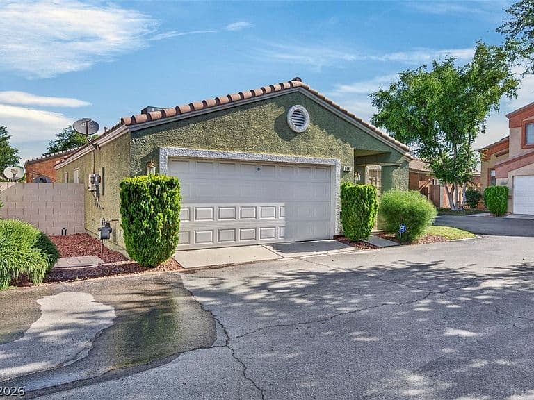 5148 Mineral Lake Dr photo 3