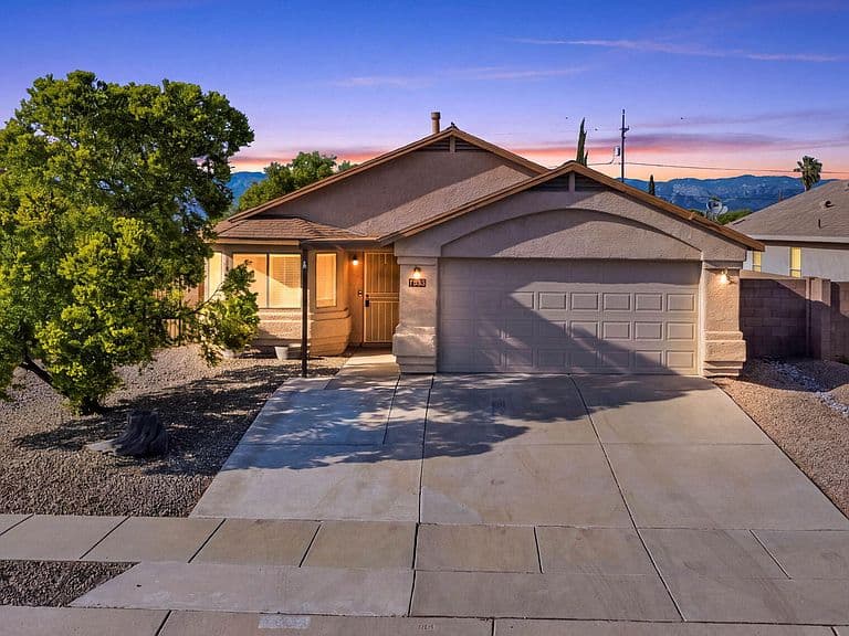 7933 E Jennifer Anne Dr photo 2
