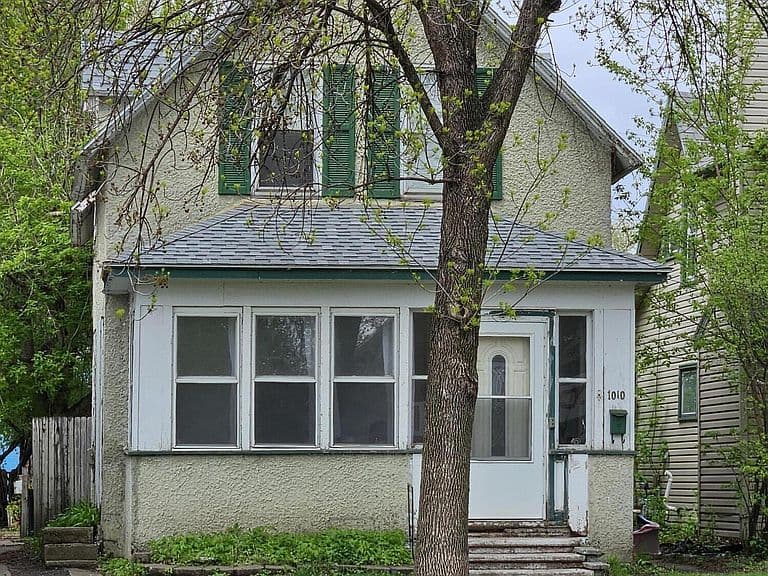 1010 University Ave photo 1