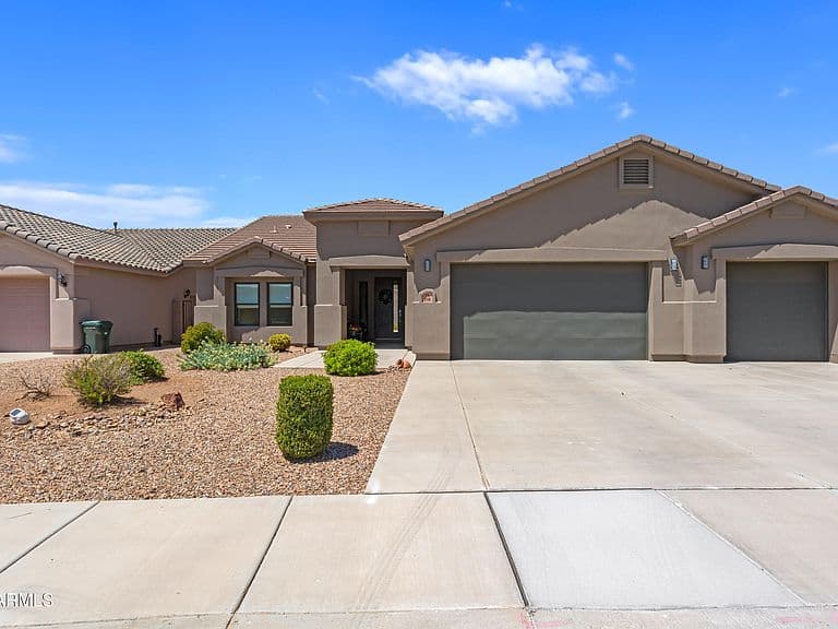 330 MESA TRAIL Drive photo 2