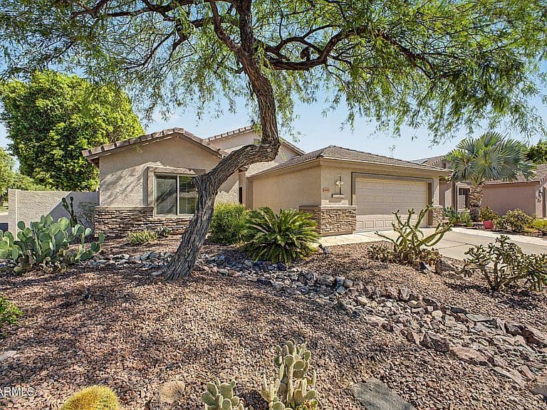 6922 W MONONA Drive photo 3