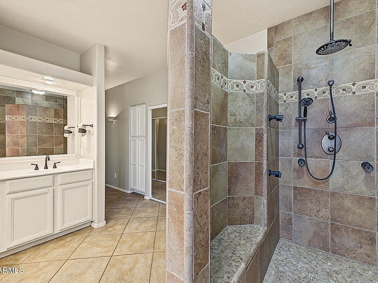 1250 S LOS ALTOS Drive photo 4