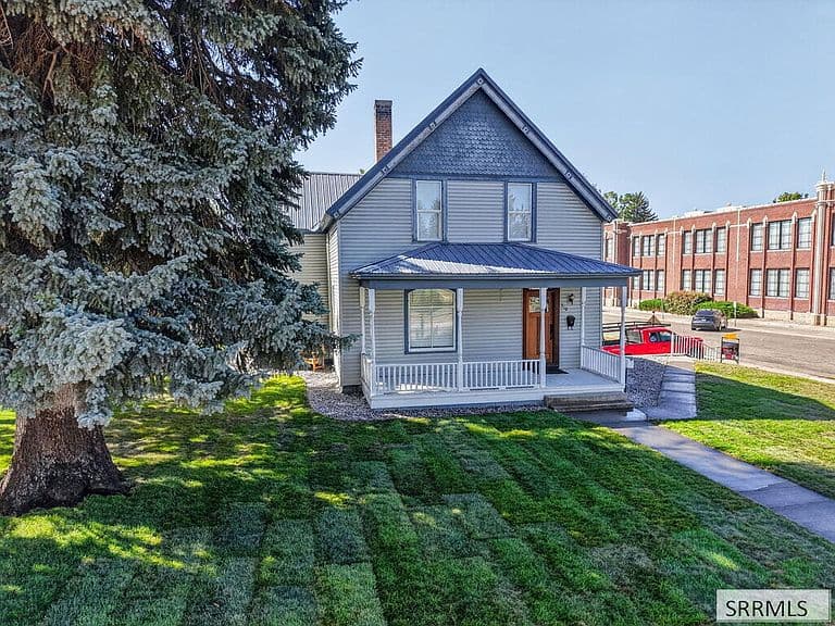 310 Elm St photo 3