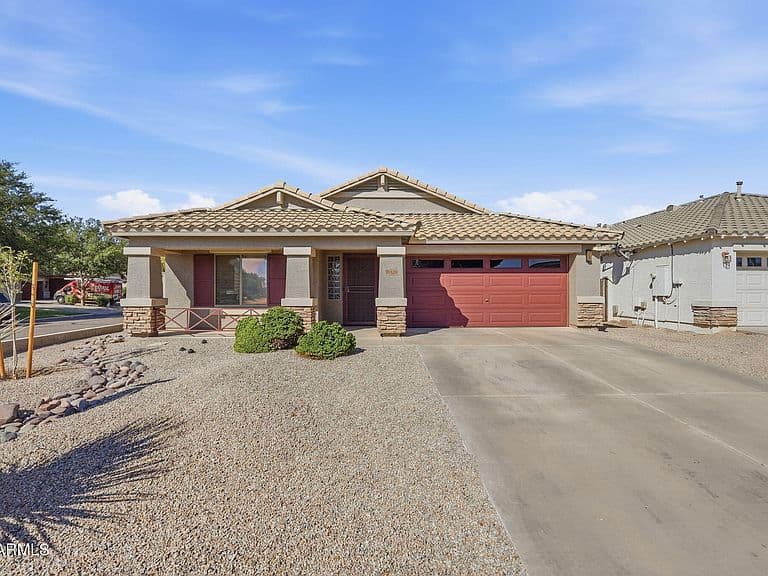 38528 N DAVE Street photo 2