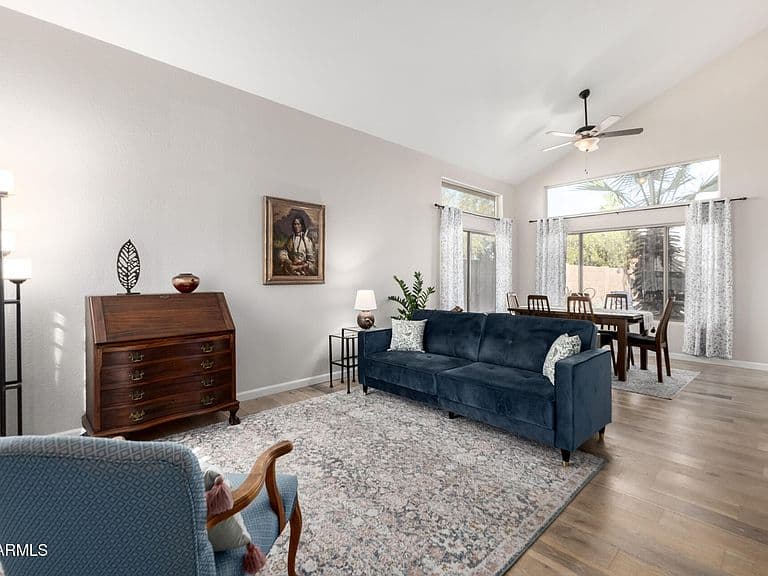 1664 E Olive Ave photo 5