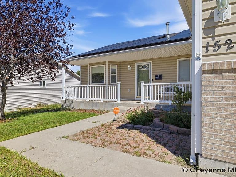 1524 Jazz Dr photo 2