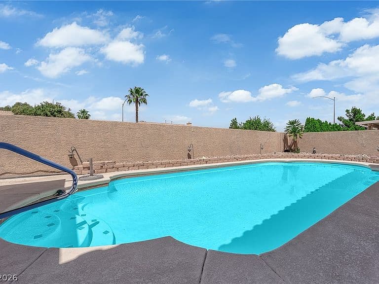 8739 Coldwater Canyon Ct photo 2