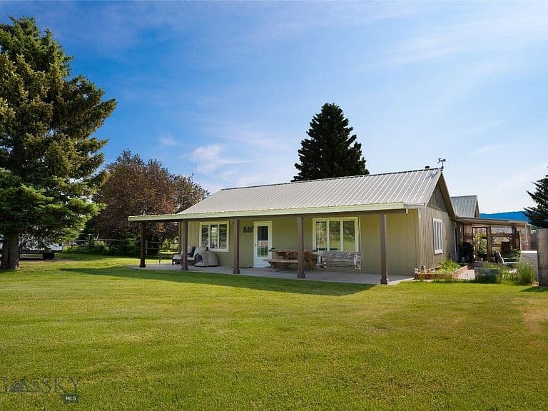 165 N Meadow Creek Rd photo 3