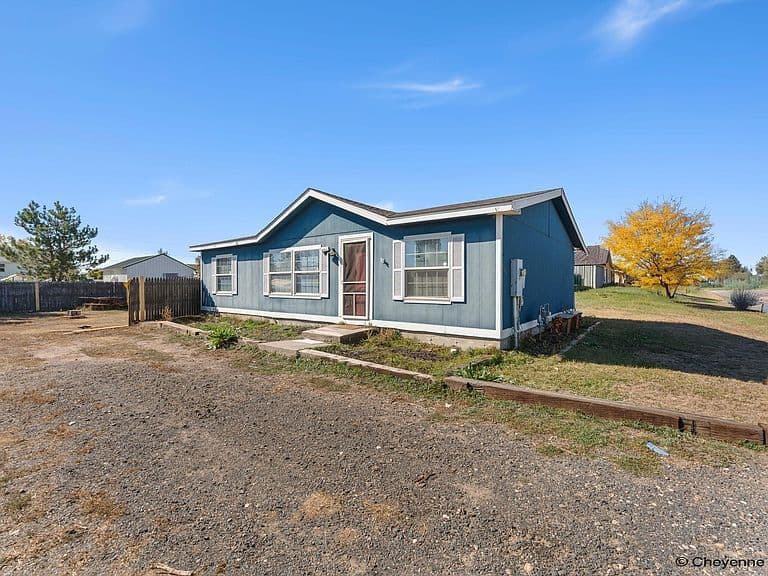 809 Sunridge Dr photo 2