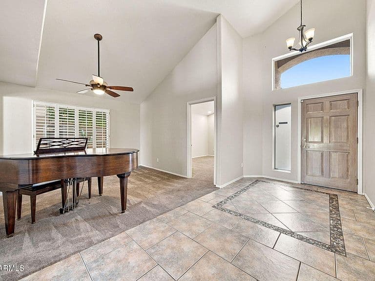 6564 W LONE CACTUS Drive photo 3