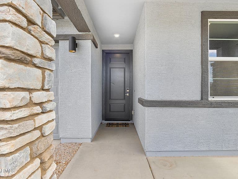 24540 W HOPI Street photo 2