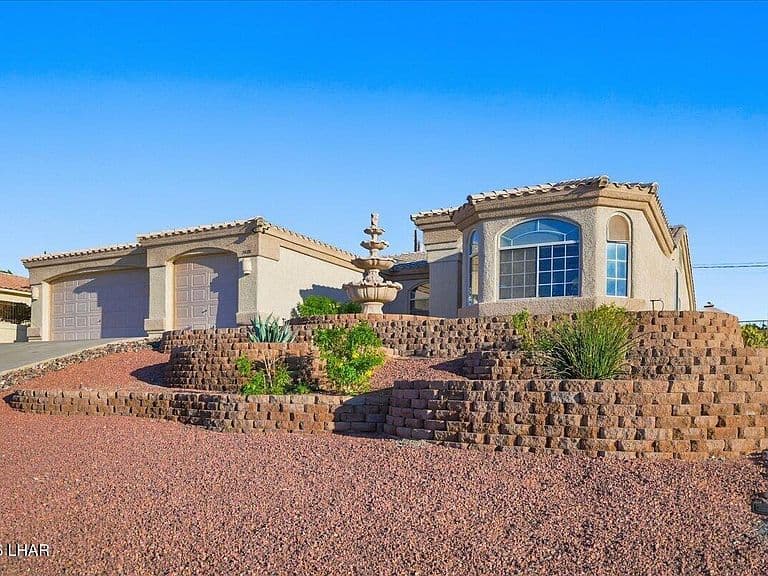 2620 Palo Verde Blvd N photo 3