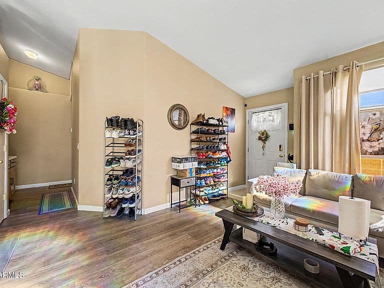 8270 W VOLTAIRE Avenue photo 4