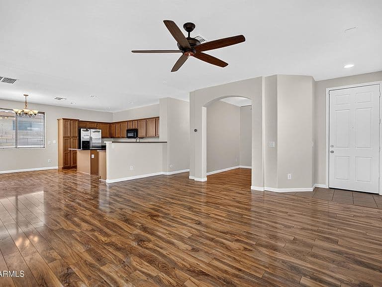 15272 W JACKSON Street photo 4