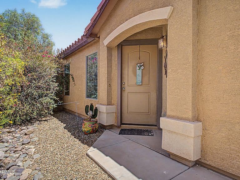 40458 W HAYDEN Drive photo 2