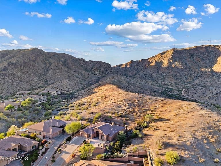 549 E MOUNTAIN SAGE Drive photo 3
