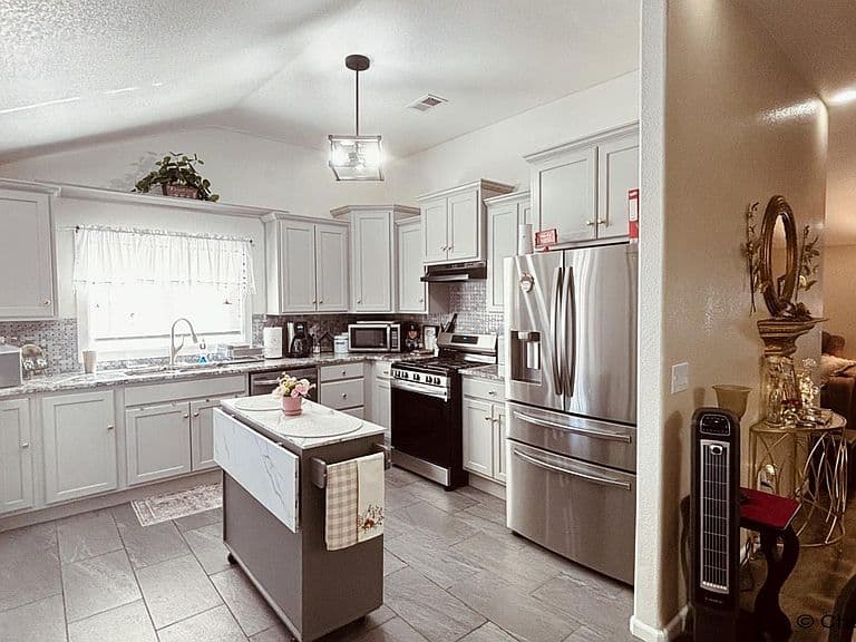 217 Avenue C photo 5