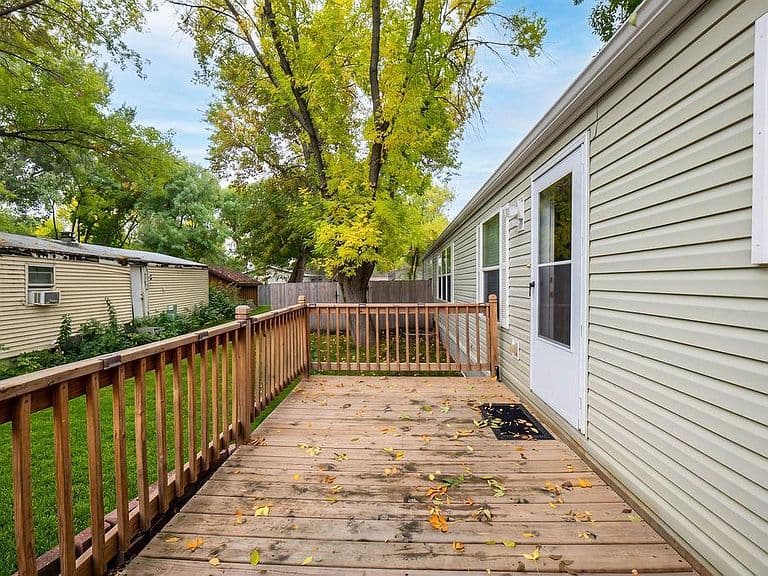 1324 Sandstone Dr photo 2