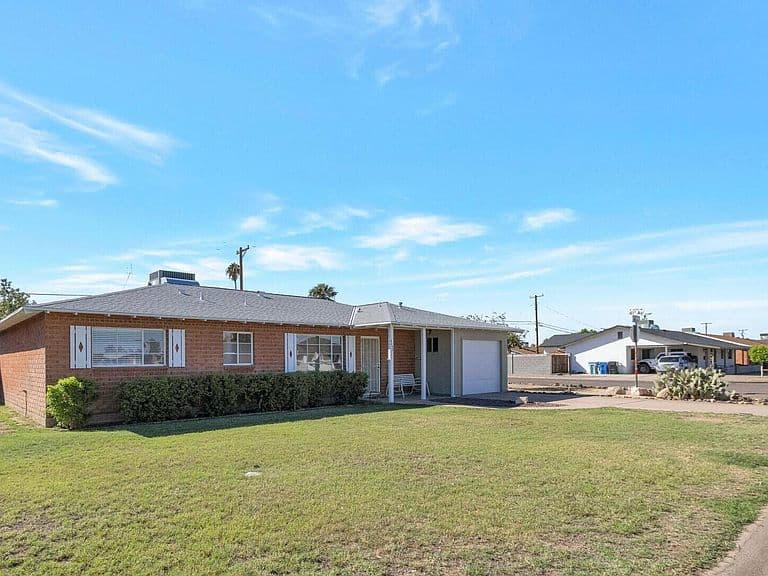 4057 W ROSE Lane photo 4