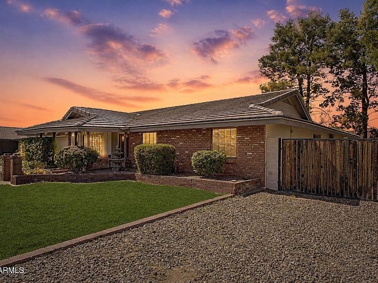 2260 E JASMINE Street photo 3