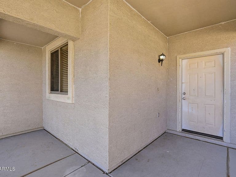 11179 W ALMERIA Road photo 4