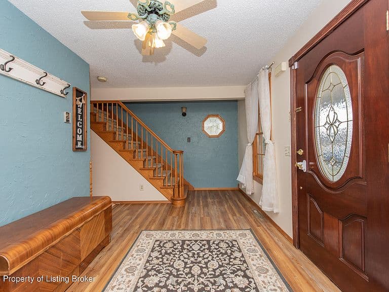 334 2nd Ave W photo 3