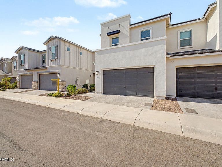 5054 E ANDERSON Drive photo 5
