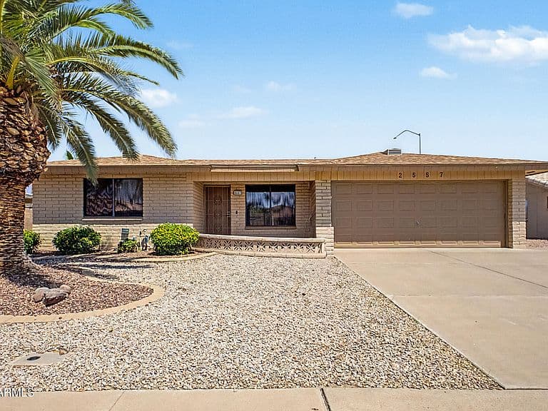 2557 S ZINNIA -- photo 1