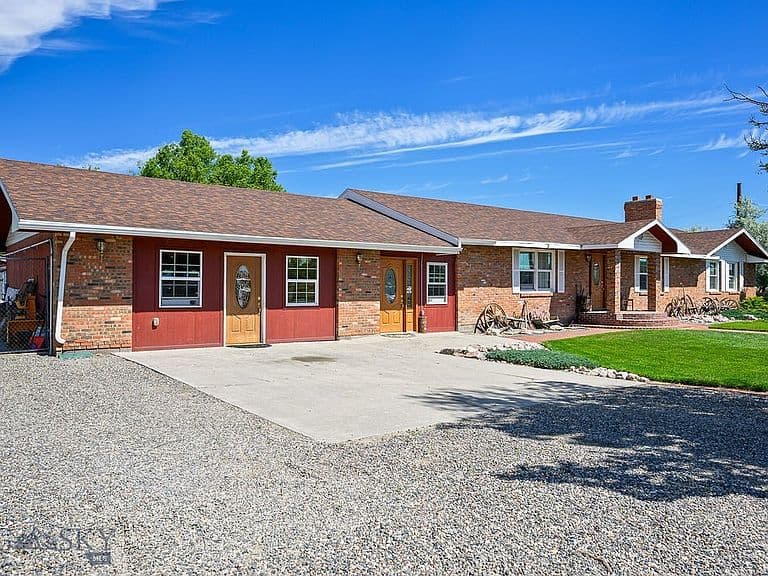 1650 Nahmis Ave photo 3