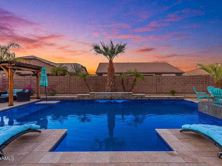 18372 W PARADISE Lane photo 3