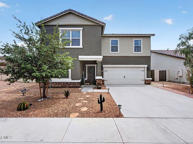 36995 W CAPRI Avenue photo 1