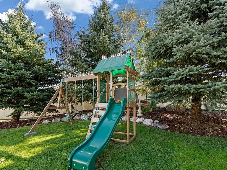 5405 Onyx Dr photo 4