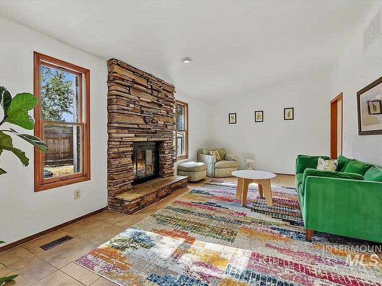 1820 N Kristen Way photo 4