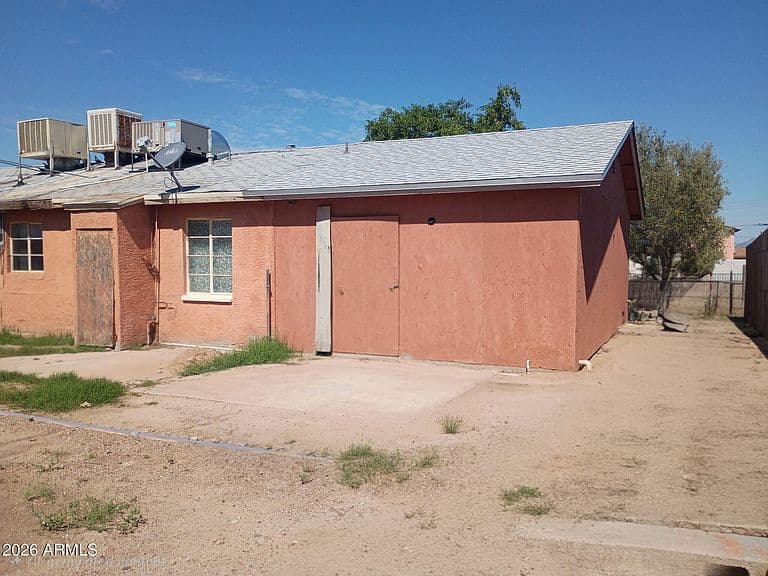 1757 E HIDALGO Avenue photo 2