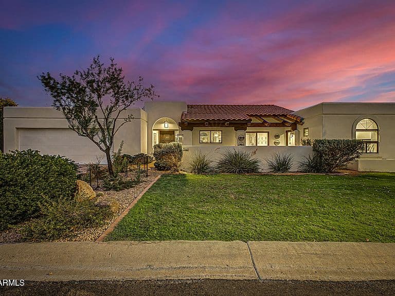 3169 E BERRIDGE Lane photo 2