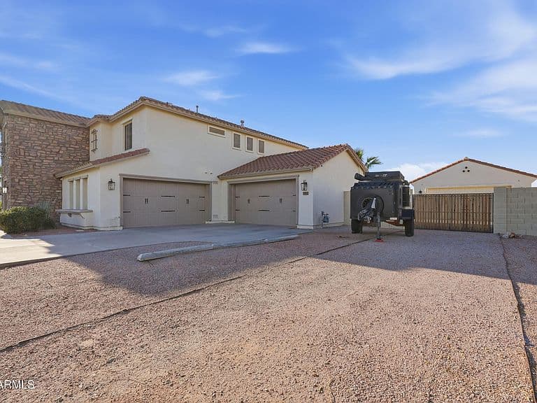 2364 W PHILLIPS Road photo 5