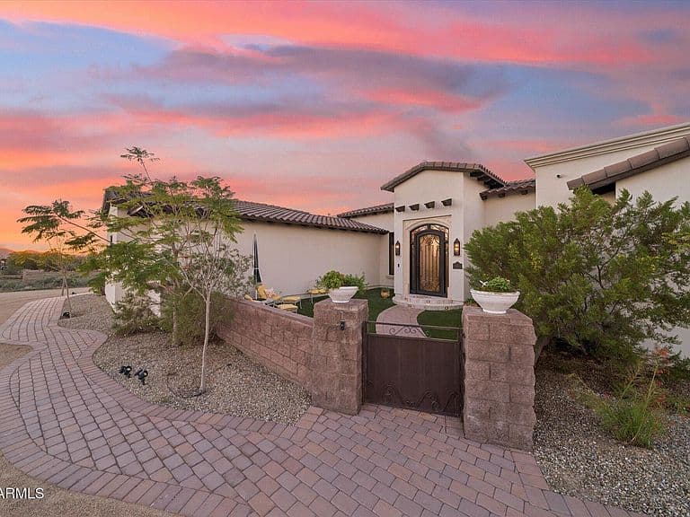 3180 E Lazy Lizard Lane photo 2