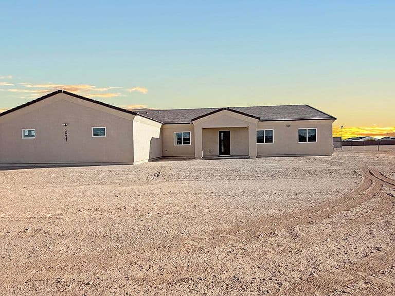36637 W HADLEY Street photo 1