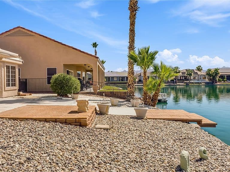 6102 S Los Lagos Circle photo 1