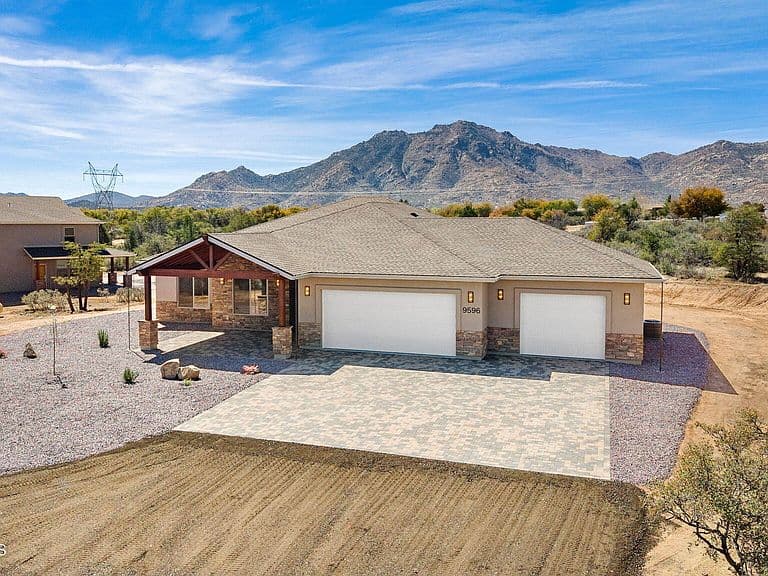 9596 N Bridle Ridge Rd photo 1