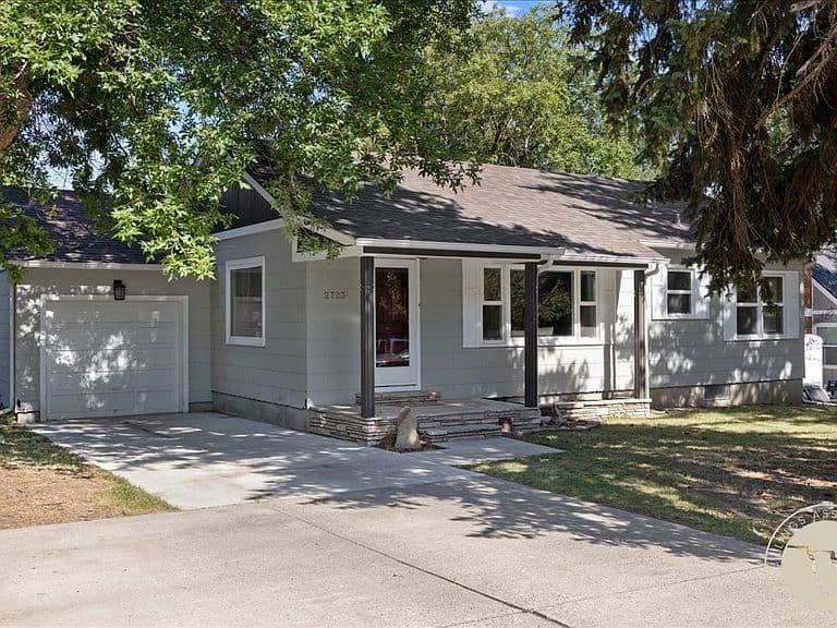 2723 Arvin Rd photo 4