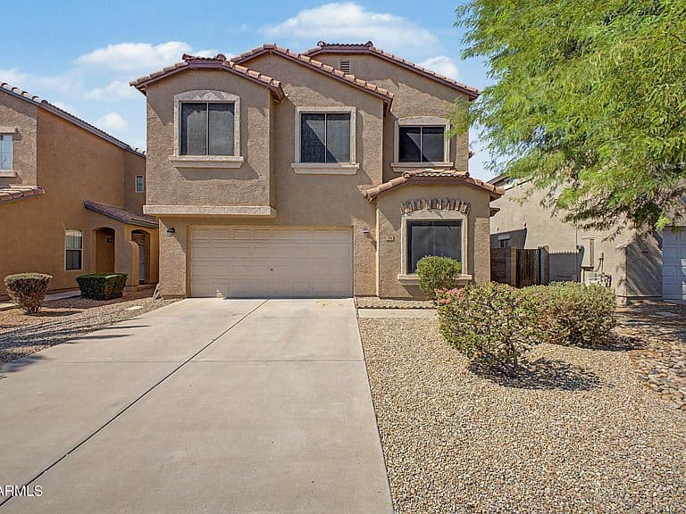 396 E BRADSTOCK Way photo 2