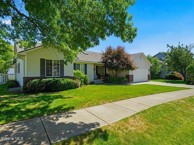 2860 N Top Flight Dr photo 1