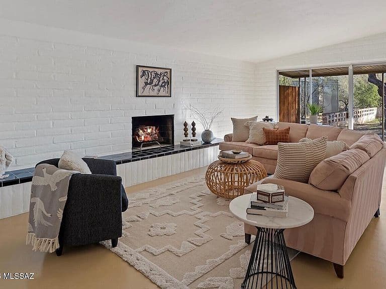 7140 N Edgewood Pl photo 4