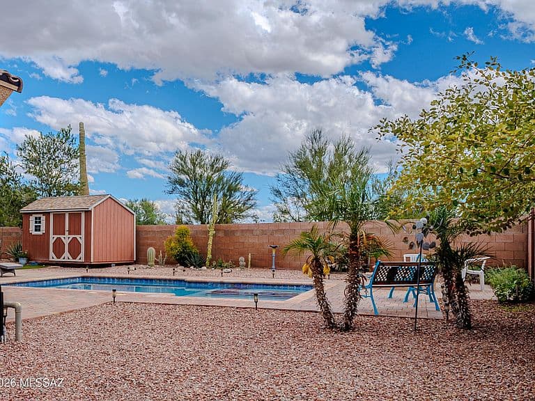 5649 W Jade Hollow Pl photo 4