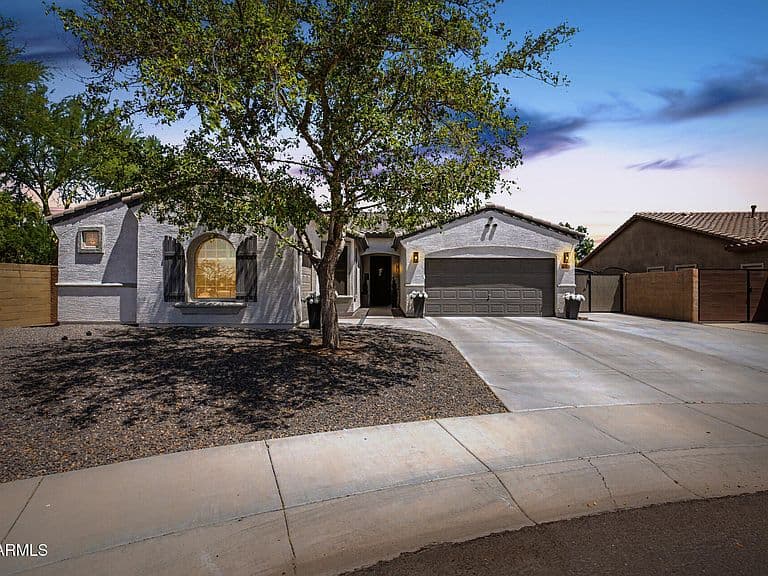 10190 W PATRICK Lane photo 2