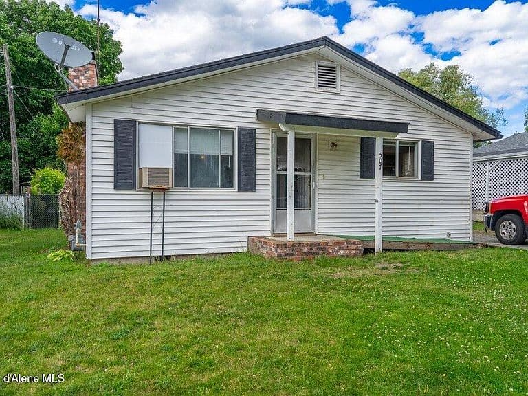 507 E Rose Ln photo 3