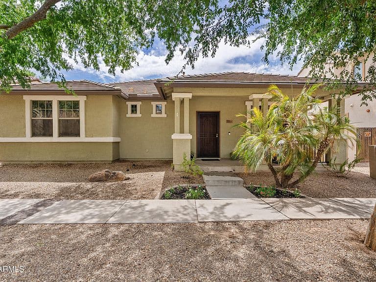 2769 E MEGAN Street photo 1