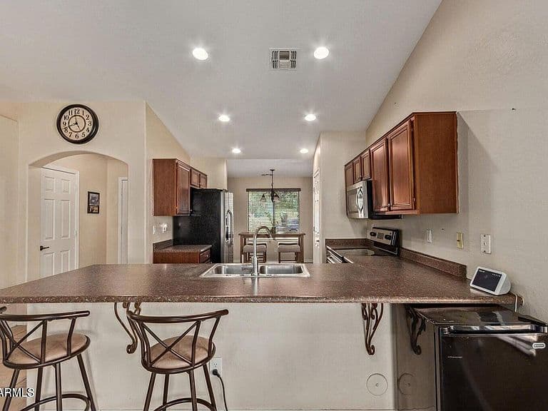 25060 W VISTA NORTE Street photo 3