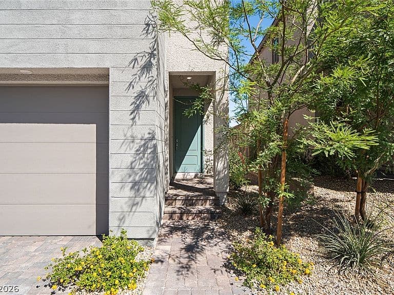 1606 Rock Kestrel St photo 3